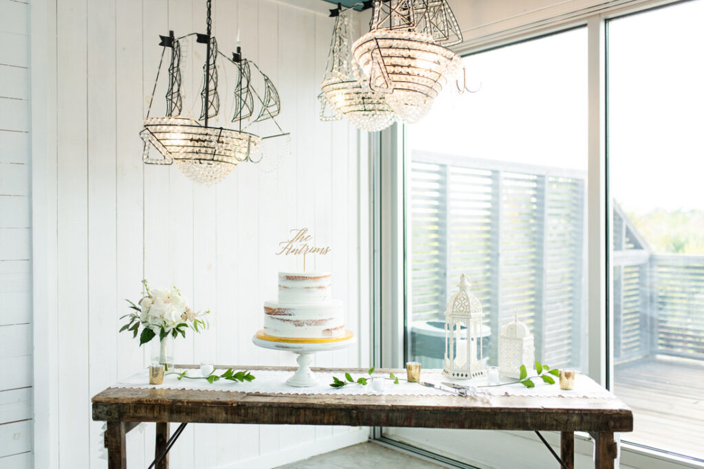wedding naked cake reception table