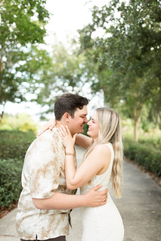 engagement session downtown pensacola veterans memorial park 